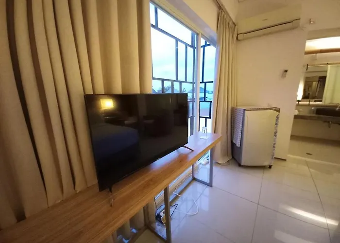 Palma Private - A Leafy Place In Mumbul Hill