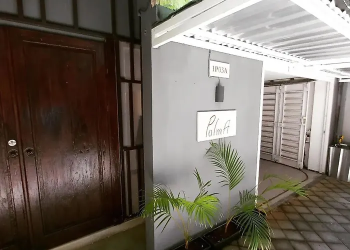 Palma Private - A Leafy Place In Mumbul Hill Villa *