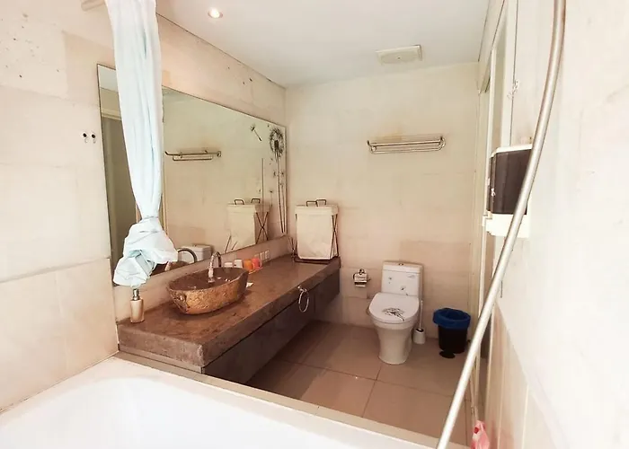 Palma Private - A Leafy Place In Mumbul Hill *
